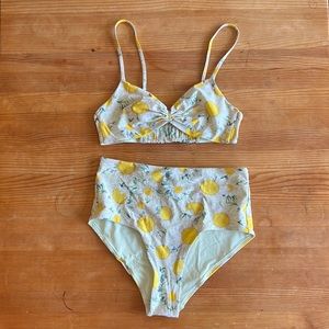 & Other Stories Floral Daisy Bikini US 4
